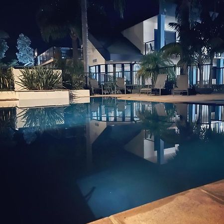 Nautilus Hamptons Style Luxury Beach Apartment メリンブラ エクステリア 写真